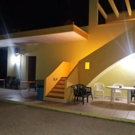 Bed & Breakfast Tenuta Li Frasulli 4*